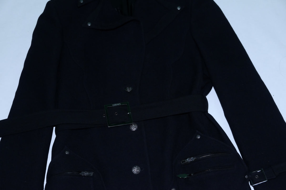 Cappotto Lungo di Stile Military-Chic in Lana Nera