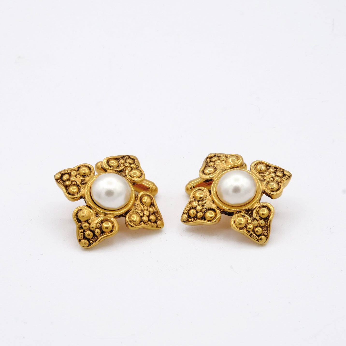 CHANEL Vintage Gemelli Byzantin Gold & Pearl 1993/94