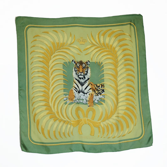 Carré Hermès “Tigre Royal” by Christiane Vauzelles in Seta