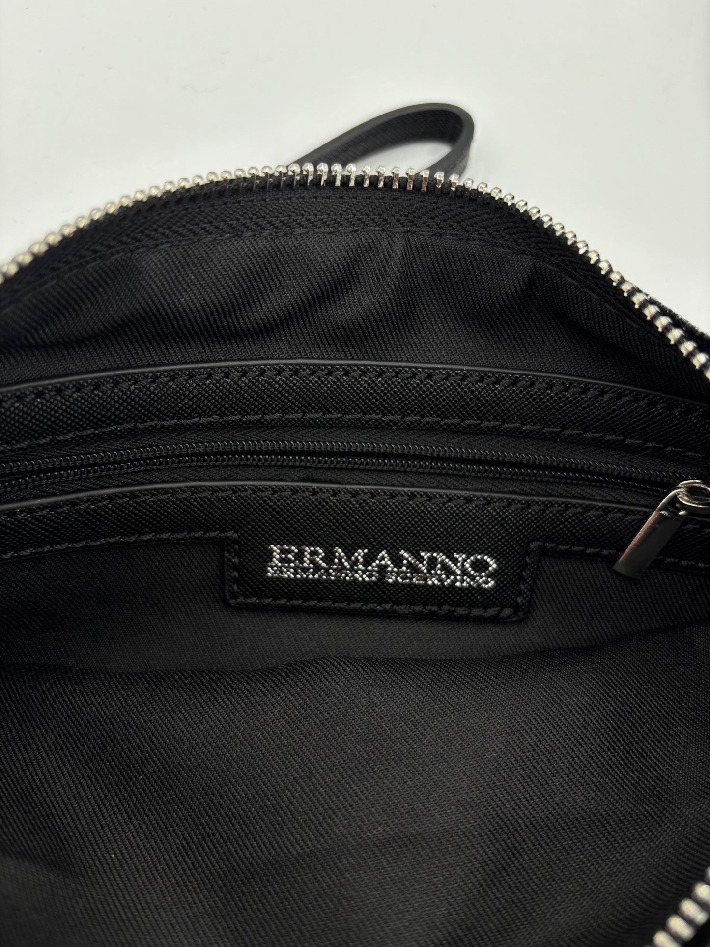 Pochette Ermanno Scervino in Velluto Nero con Applicazioni Gioiello
